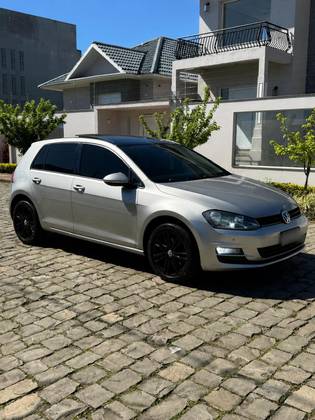 VOLKSWAGEN GOLF 1.6 MSI COMFORTLINE 16V TOTAL FLEX 4P TIPTRONIC